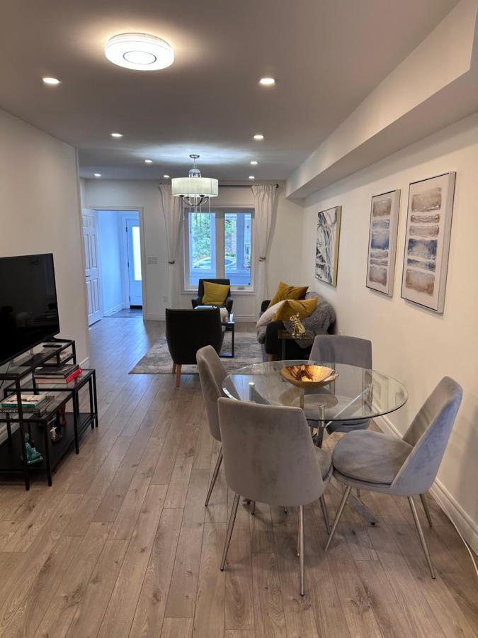 Appartement Toronto Great Located Extérieur photo